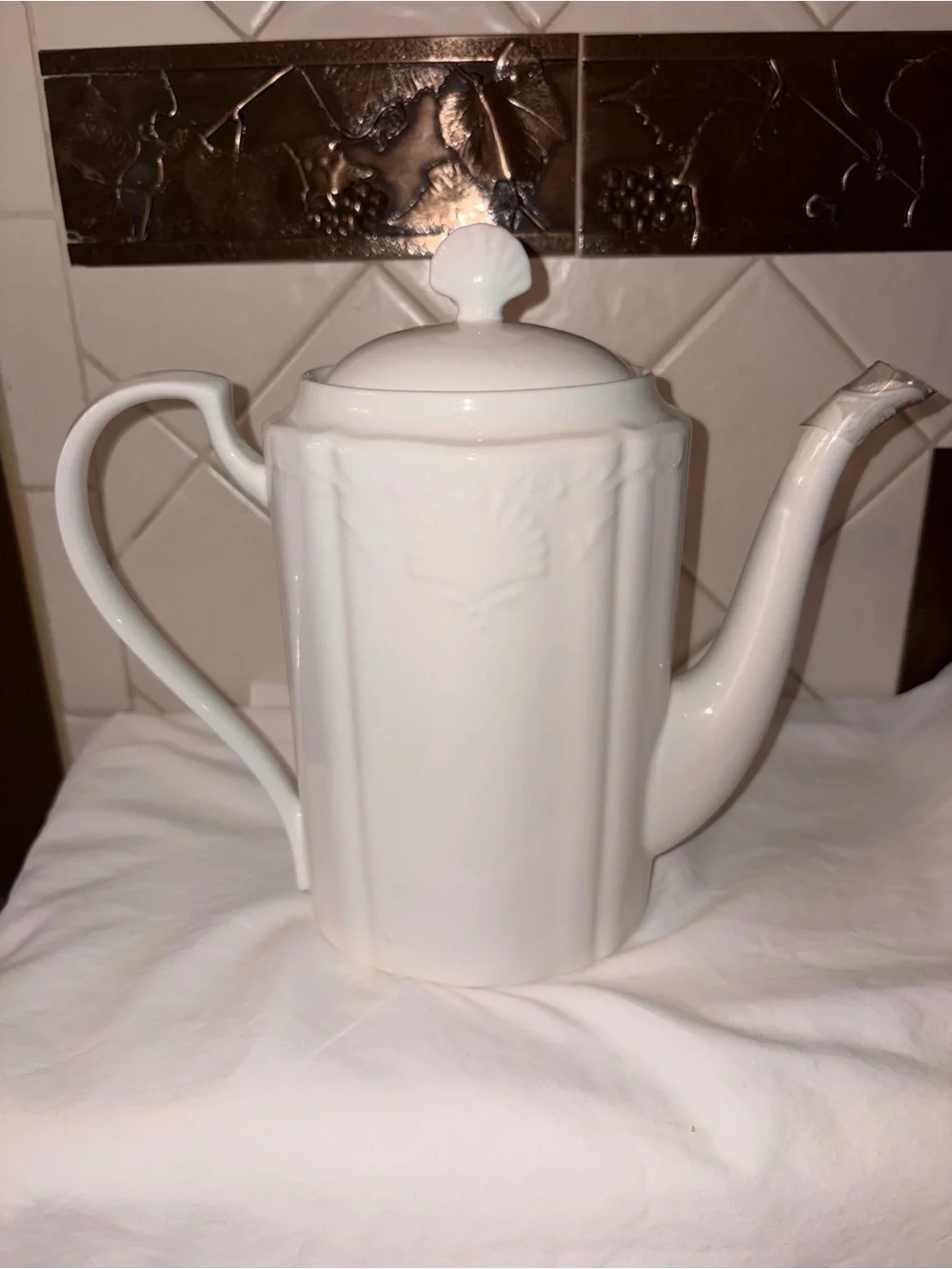 Nwot Mikasa Hampton bays porcelain coffee pot
